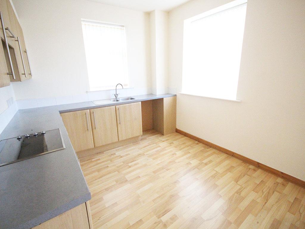 2 bedroom apartment To Let in Colne - IMG_3430.jpg